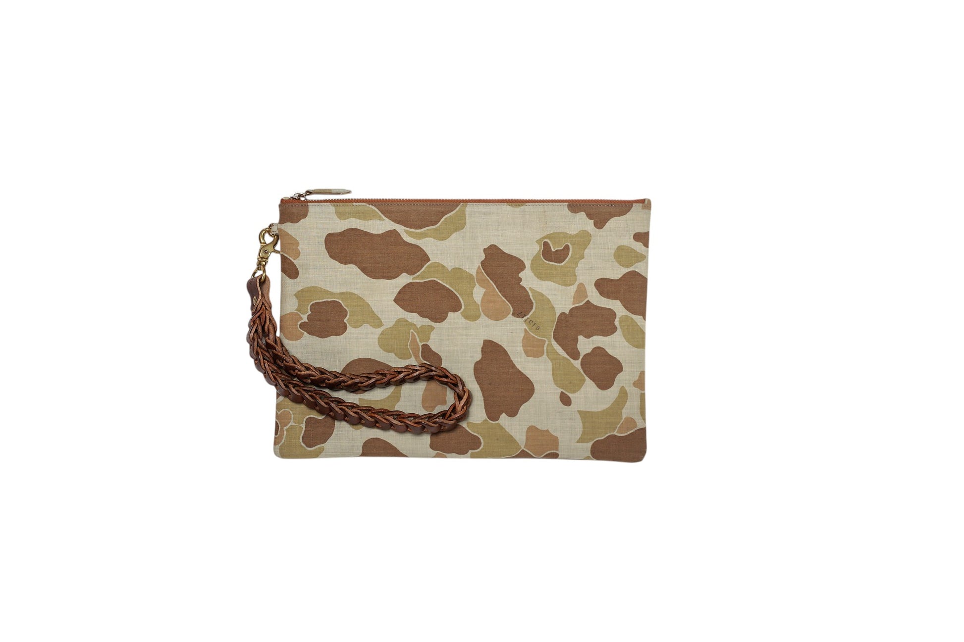 Frogskin clutch beach